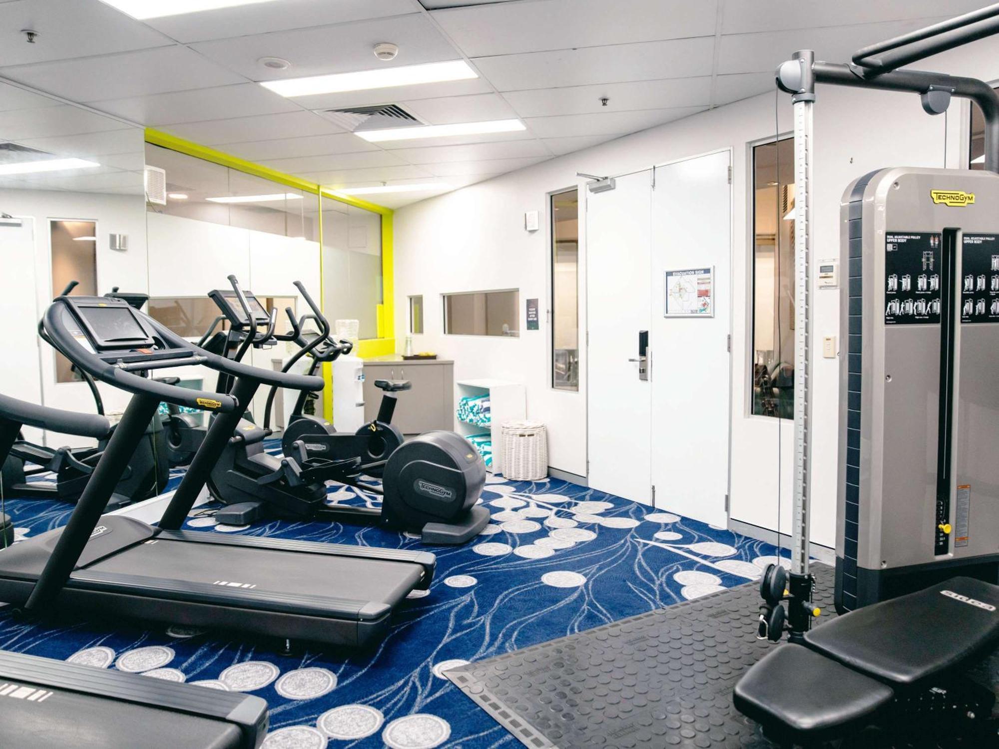 Sofitel Gold Coast Broadbeach Exterior foto The gym on board